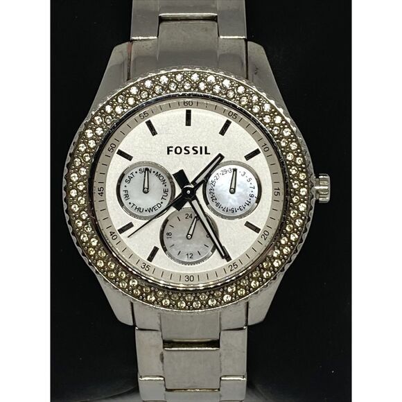 Fossil Stella ES2860 Womens Stainless Steel Analog White  Fossil Stella ES2860 Womens Stainless Steel Analog White Dial Quartz Watch XR775
